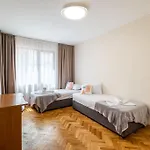 דירה 2bdrm