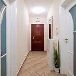 דירה 2bdrm *