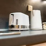 2bdrm Apartment *
