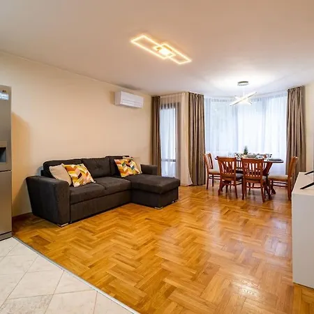 Apartmán 2bdrm Varna