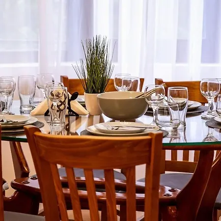 דירה 2bdrm וארנה