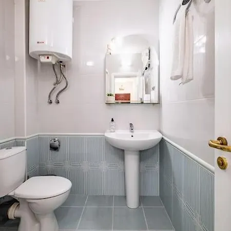2bdrm * וארנה